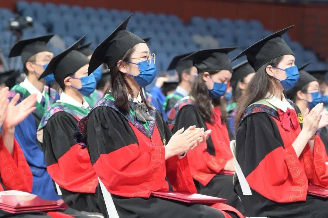 浙江大学举行2022年夏季研究生毕业典礼暨学位授予仪式_创新_求是
