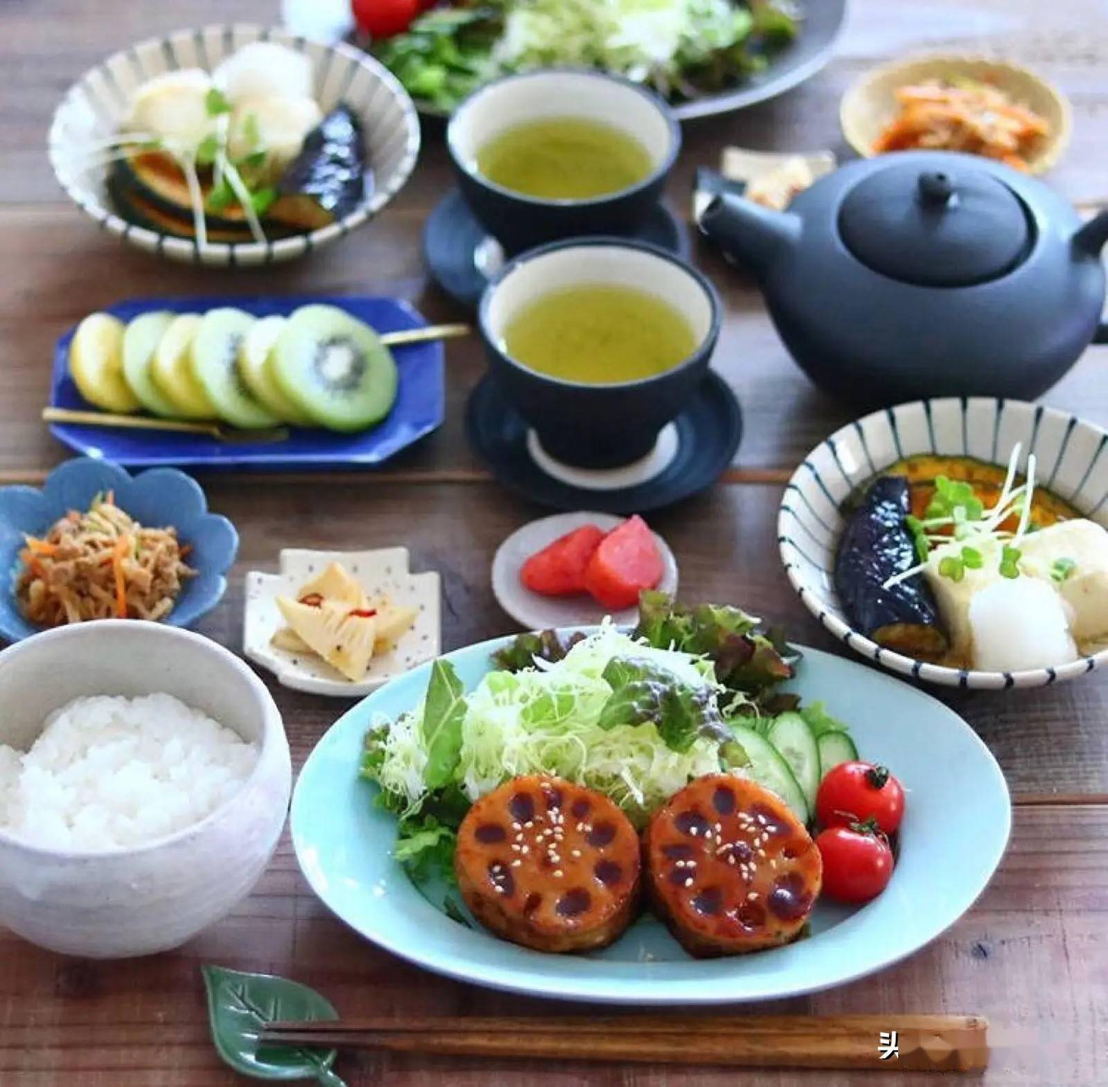 日本主妇为丈夫做的一日三餐中国网友虽然很精致但我没胃口