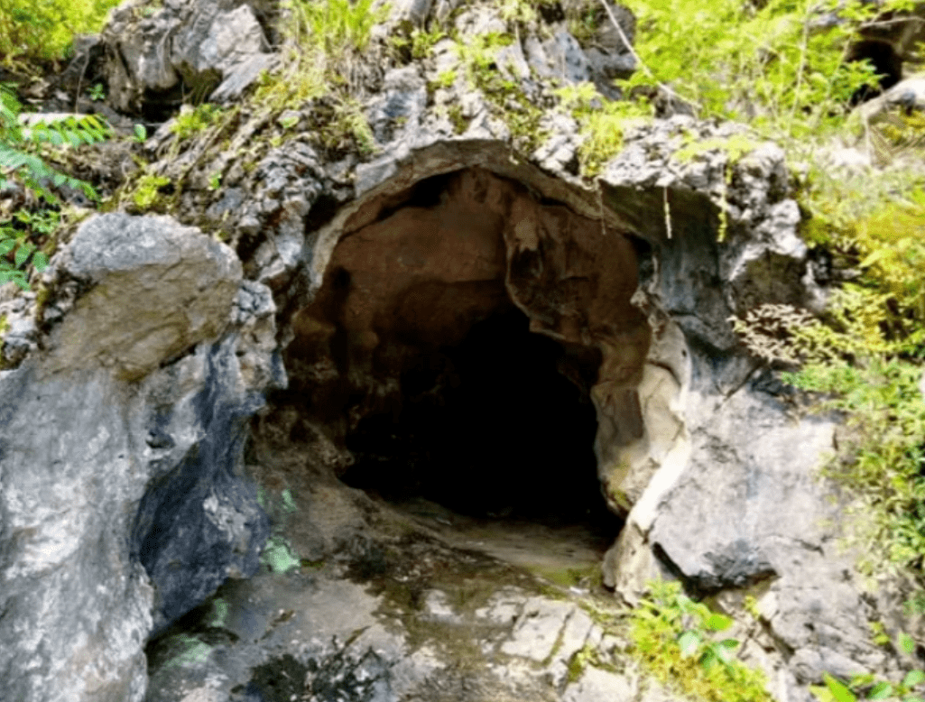 古代皇帝修建陵墓,为何都怕挖到"石母"_皇陵_地下_风水