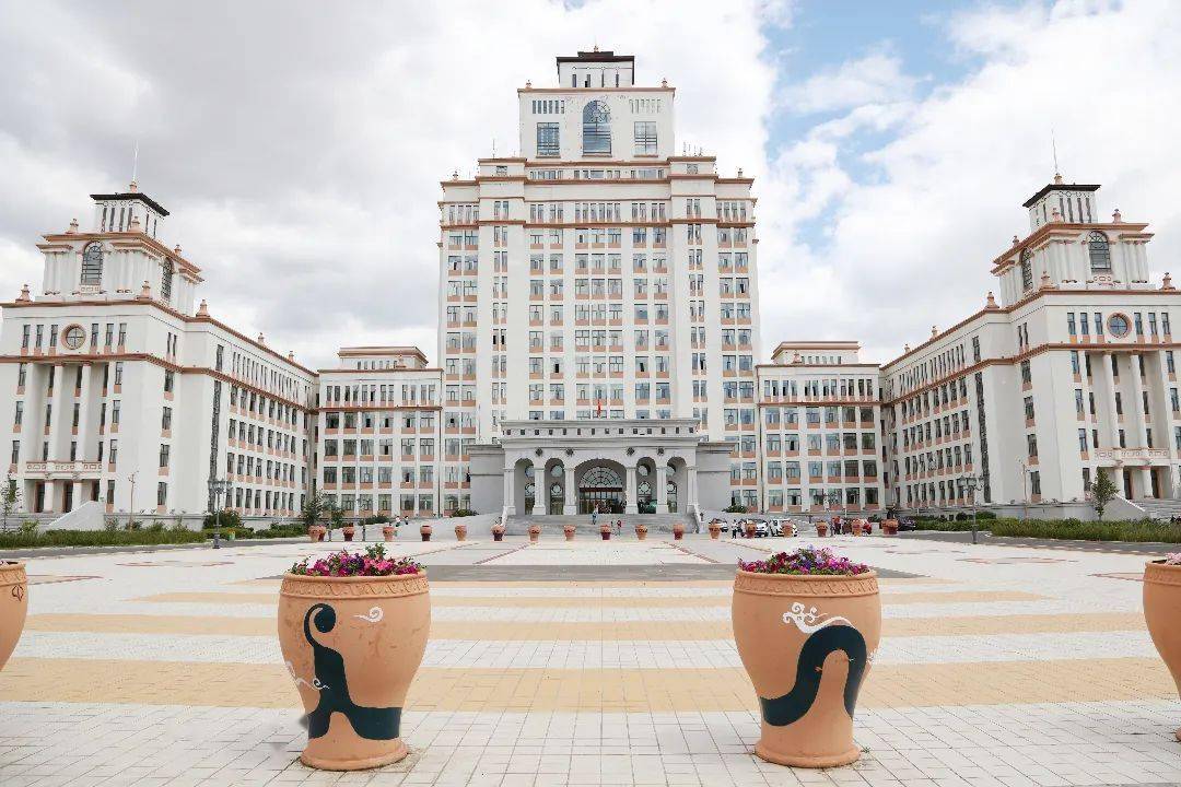 高校在线满洲里俄语职业学院