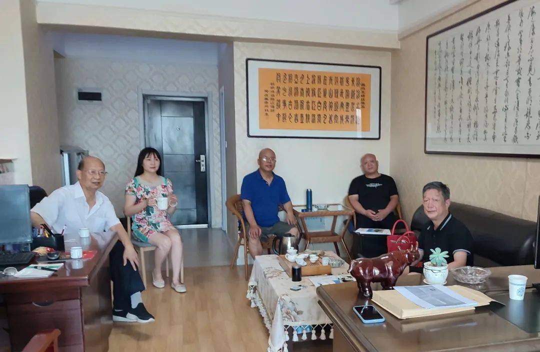 副会长梁建邦,刘莉萍,秘书长王晓梅,副秘书长王文超,张仲贤,杨少林