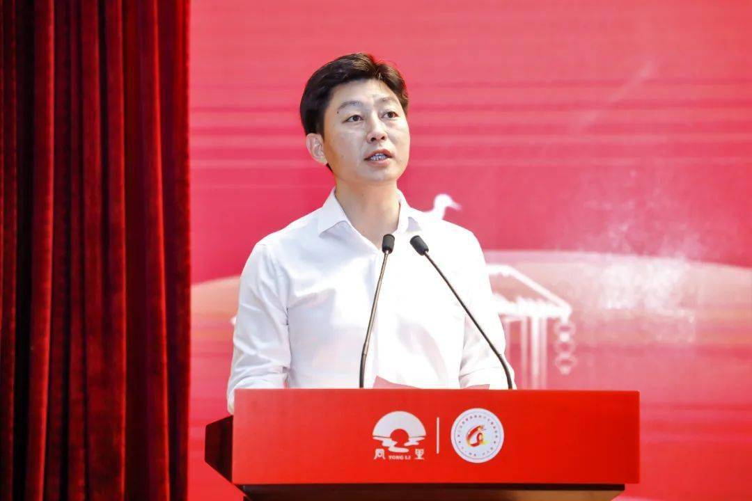 吴江开发区党工委委员,管委会副主任查旭东,区委教育工委书记,区教育