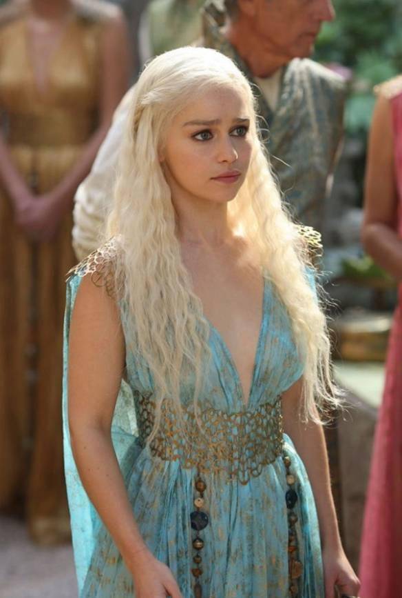 气质依旧35岁龙妈艾米莉亚克拉克杂志写真曝光