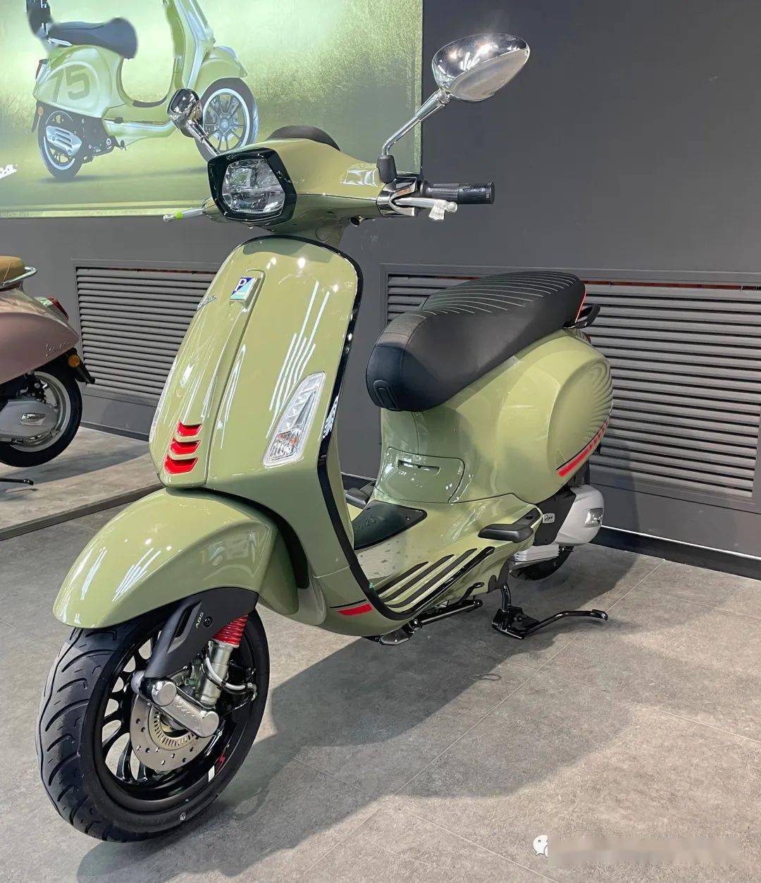 【现车出售】充满活力的 2022 vespa sprint s 曼丹绿_搜狐汽车_搜狐
