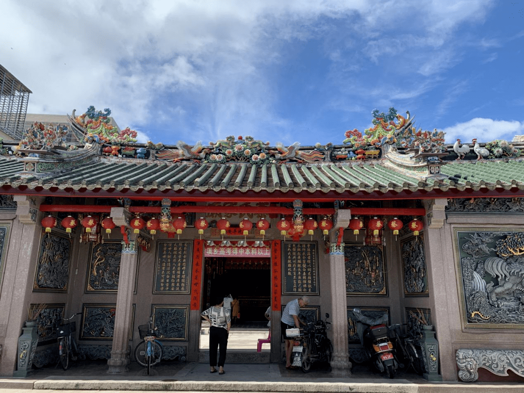 三下乡逐梦潮人访宗祠游古迹走进金灶镇祠堂