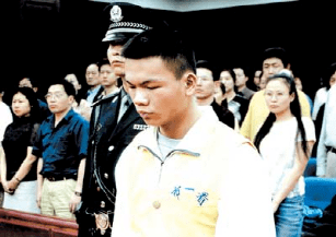沈阳大四男生被舍友捅死，身中127刀！案发前一个细节，让人脊背发凉…
