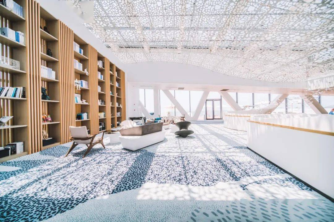 新晋网红打卡点 |拥有"一滴水·图书馆"的泰丽云顶度假酒店来了!