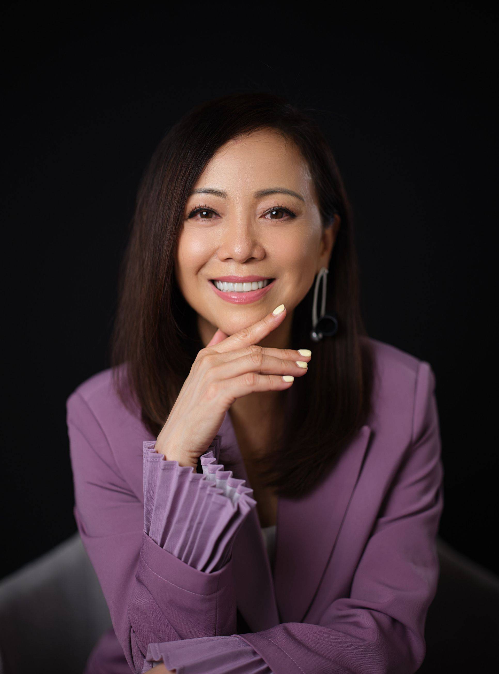 邓萃雯:出生时没得选,但我不想一辈子没得选丨人物