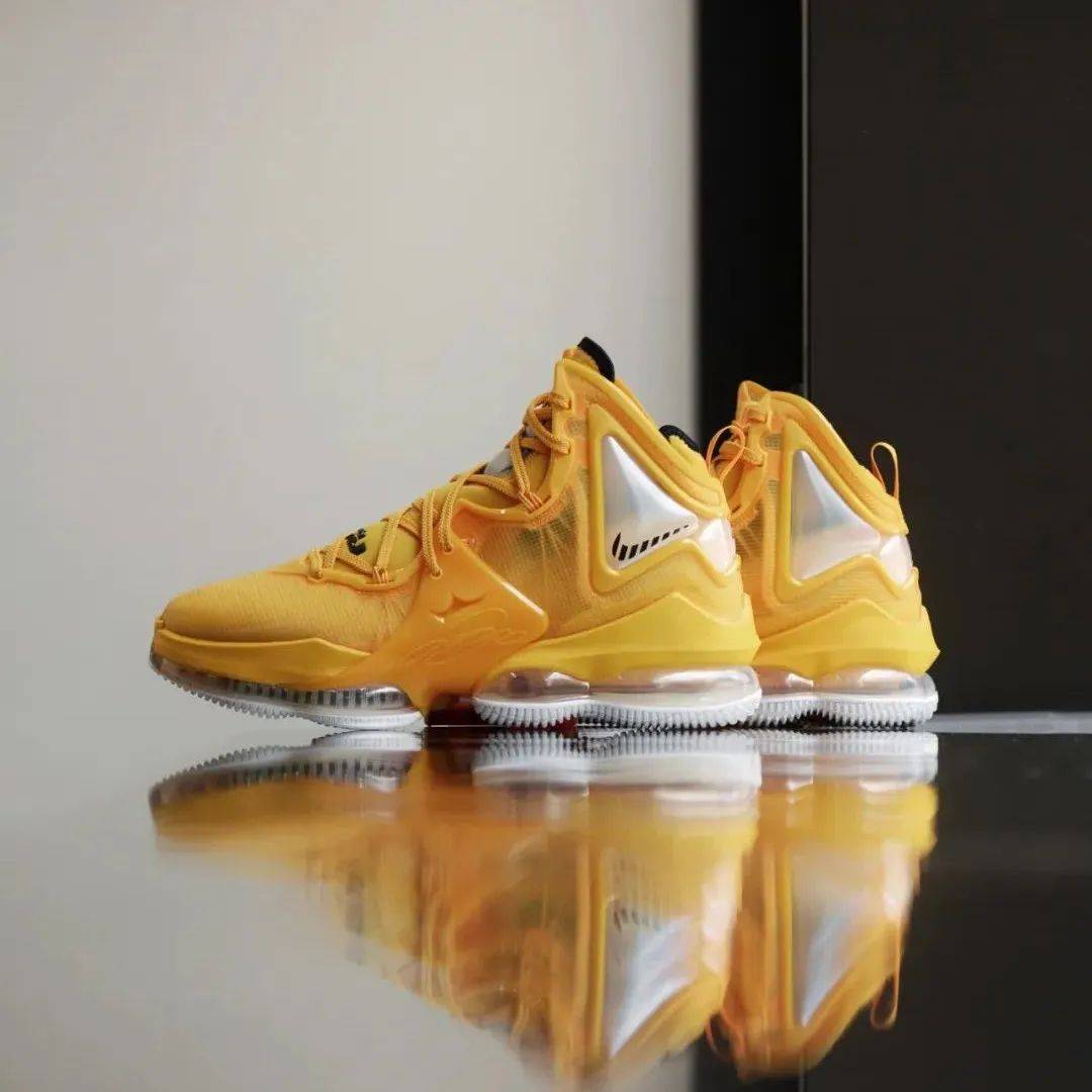 SOAR 限量发售|NIKE LEBRON XIX EP “HARD HAT”_LeBron_James_Nike
