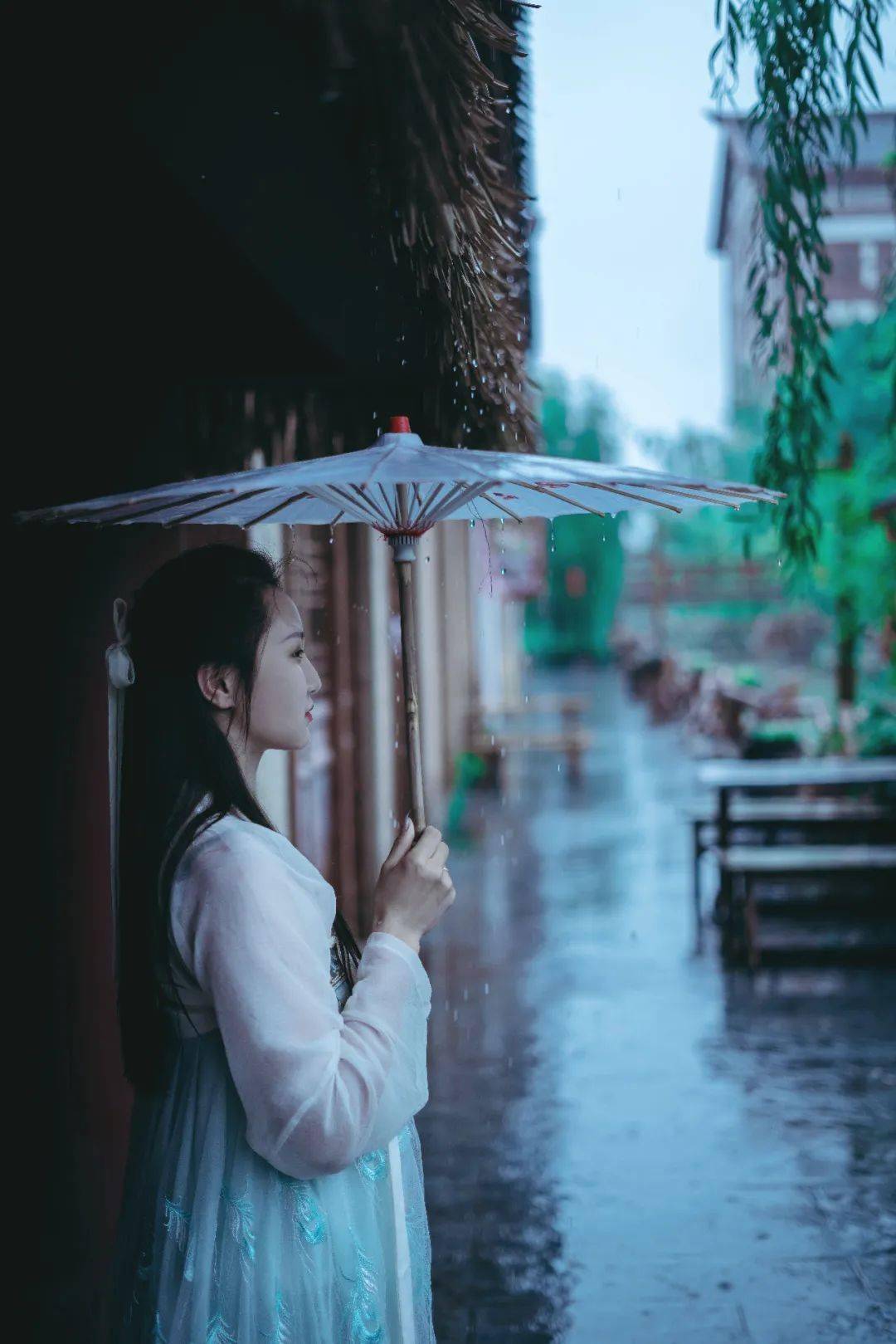 烟雨江南美女伤感图片图片