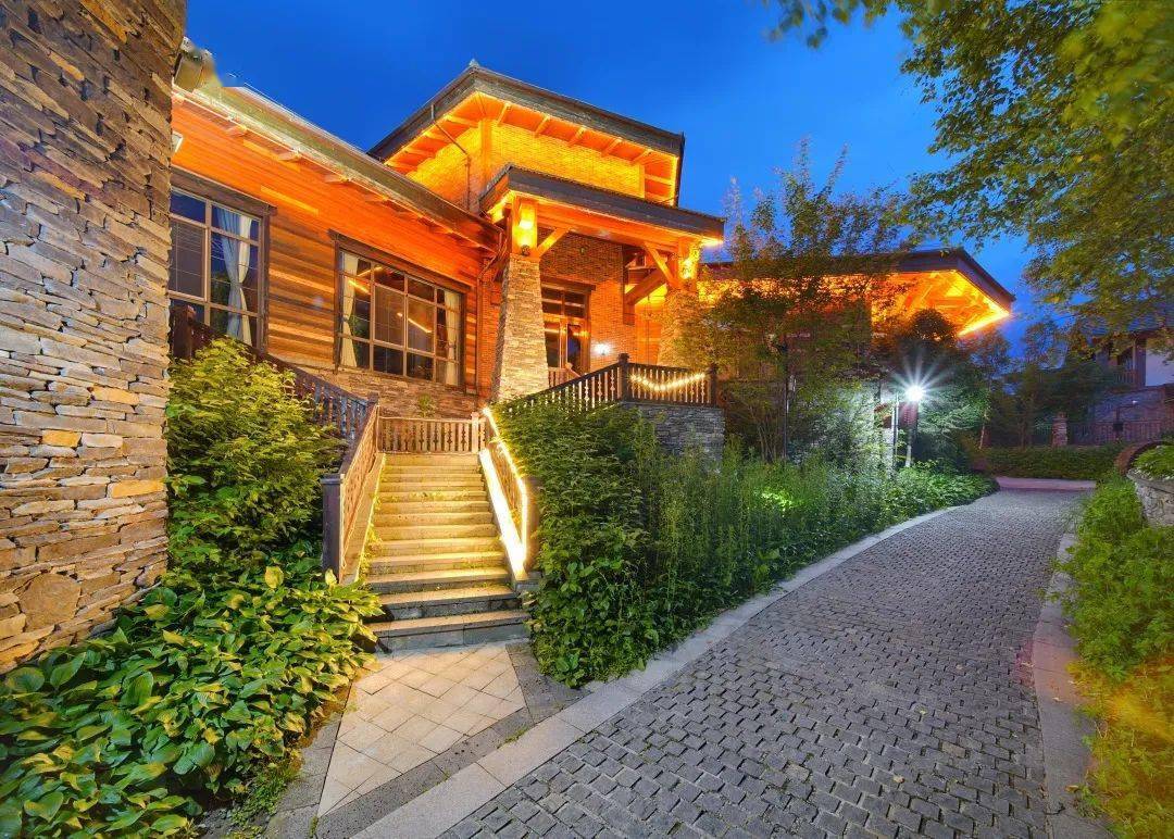 乡遇露营长白山南坡开放松鼠窝可以边学边玩哦