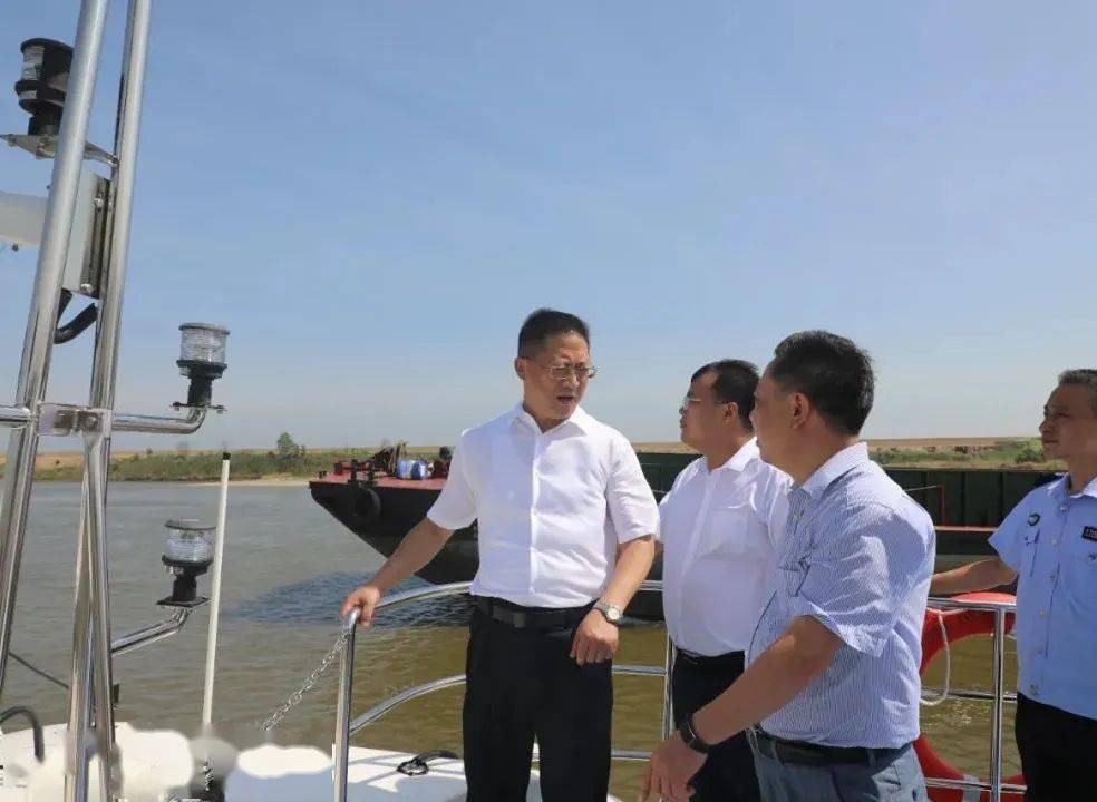 7月14日,市人大常委会党组书记,主任金茂清率市人大常委会执法检查组