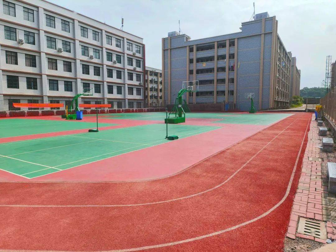 德保学生注意这个学校实在牛快来看看