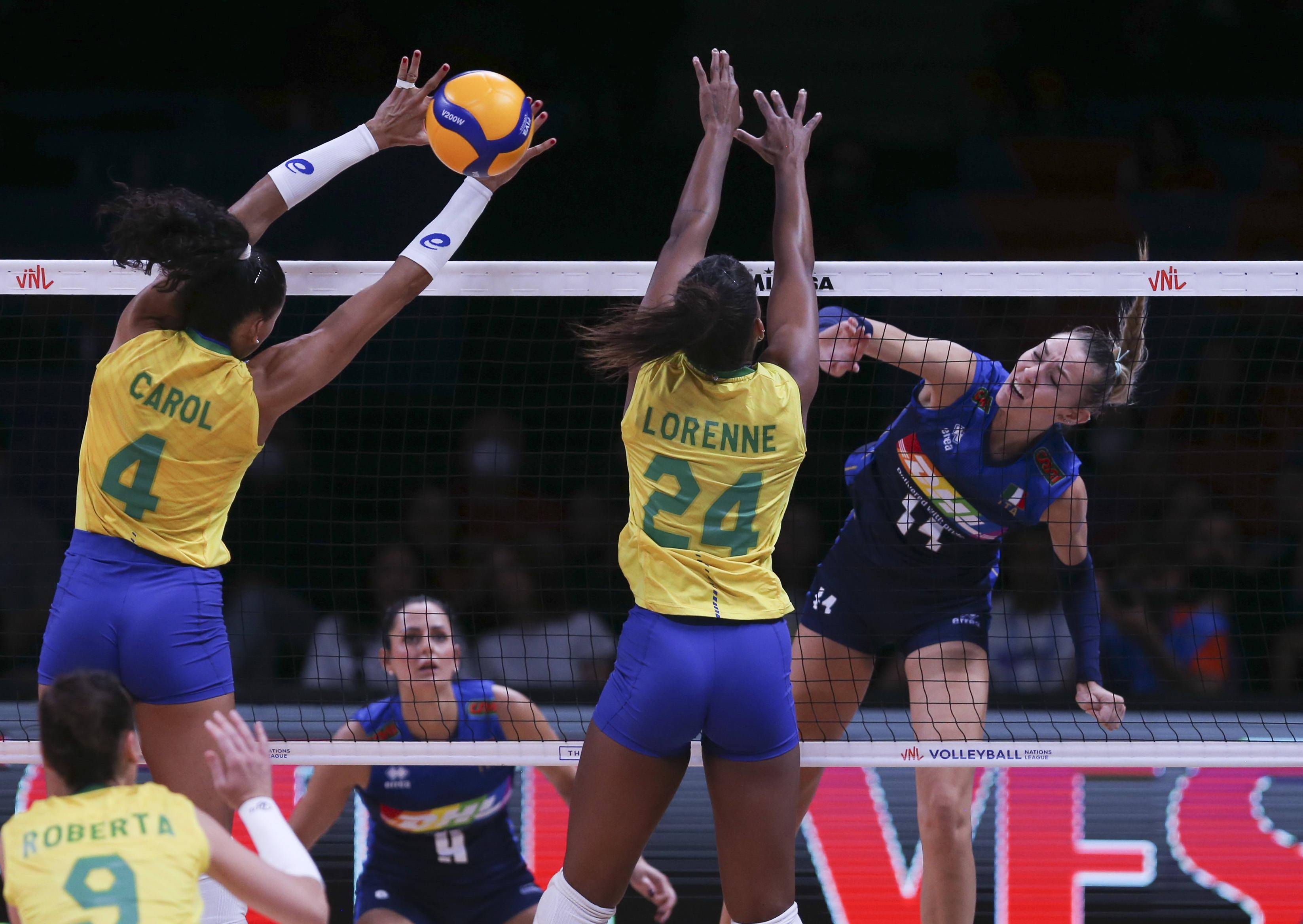 排球——世界女排联赛:意大利胜巴西夺冠