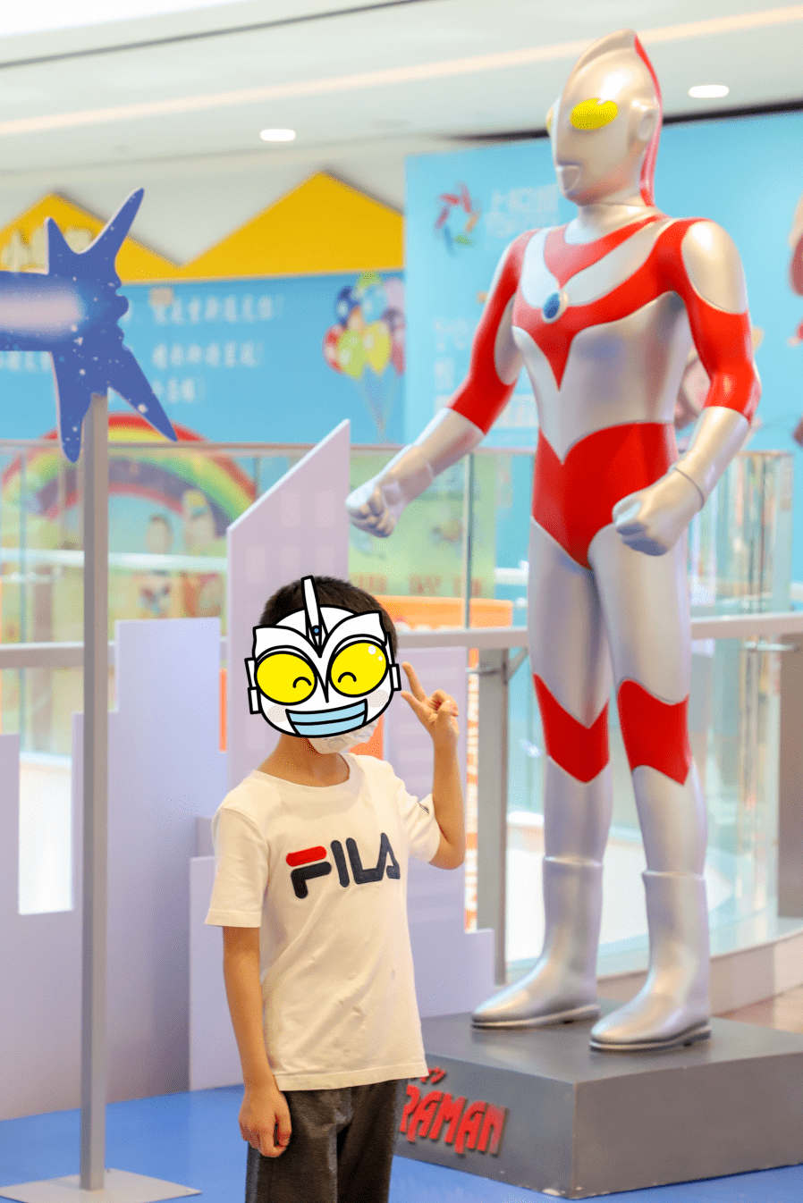 奥特曼舞台剧,见面会.这个遛娃新地标,来晚会挤爆!