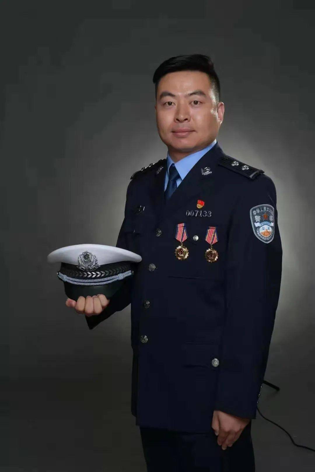 道德模范风采丨朱云龙只争朝夕不负韶华一心为民敬业奉献