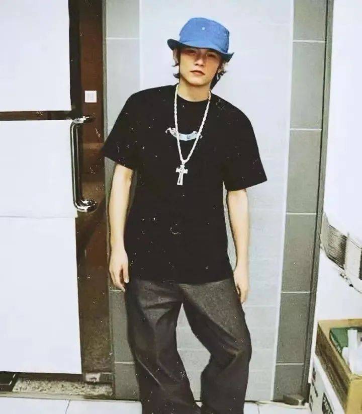 改变周杰伦品位的女人,真不是昆凌_时尚_造型_风格