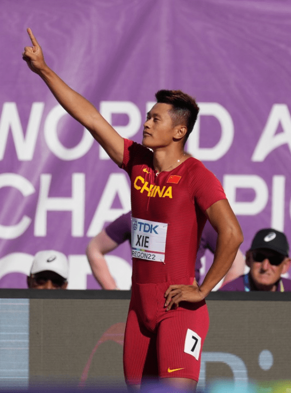 俄勒冈田径世锦赛:谢震业晋级男子200米半决赛 多名东京奥运会冠军再