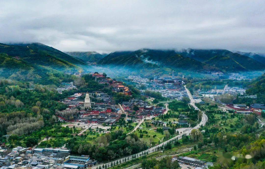 暮鼓间风景名胜区的"火爆人气"佛国圣境的"神秘高冷"与一山清凉半山客