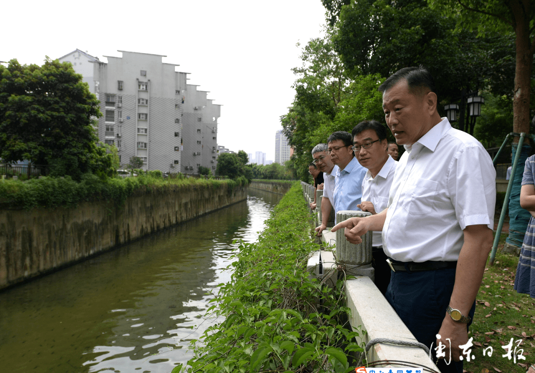 市领导吴允明,包江苏,刘笃凡参加.