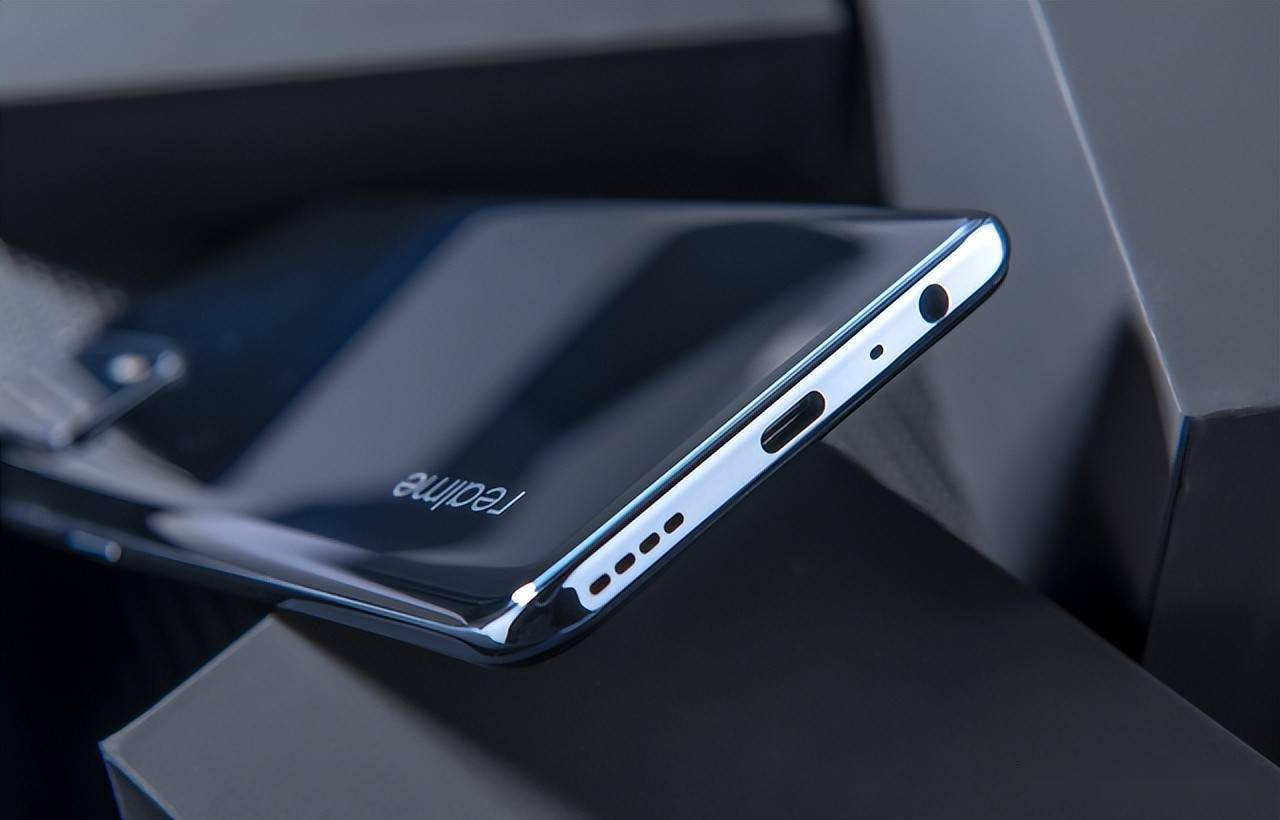 oppo也有性价比67万跑分三星屏64mp三摄顶配版本仅1999元