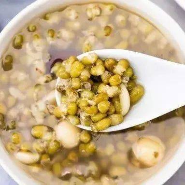 【技术贴】夏天你还在拿绿豆汤当水喝?停!三伏天这3个你以为的“养生”法,实则“伤身”_空调_建议_运动