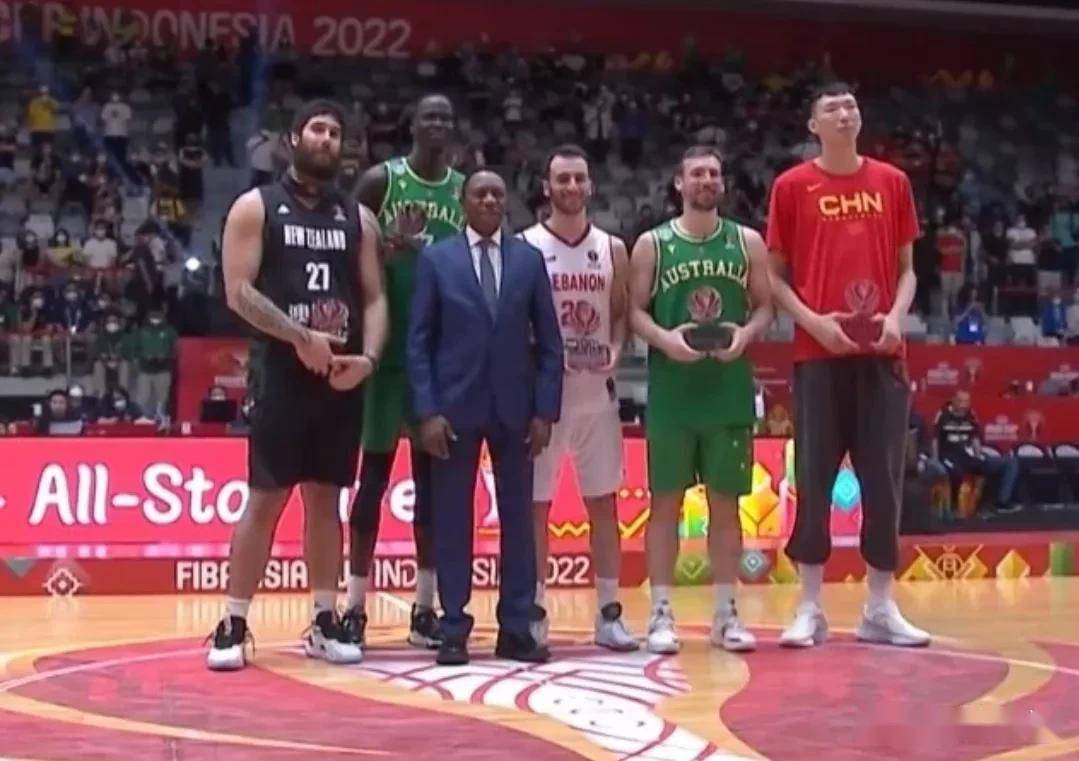男篮亚洲杯:澳大利亚击败黎巴嫩夺冠，阿拉基MVP，周琦入选最佳阵