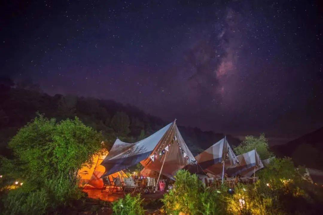 盛夏氣息濃,匆匆又夏天,等風來,不如追風去,快來吹一吹