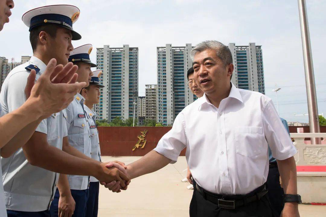 7月26日,平顶山市委副书记赵宏宇,副市长张树营等四大班子领导深入