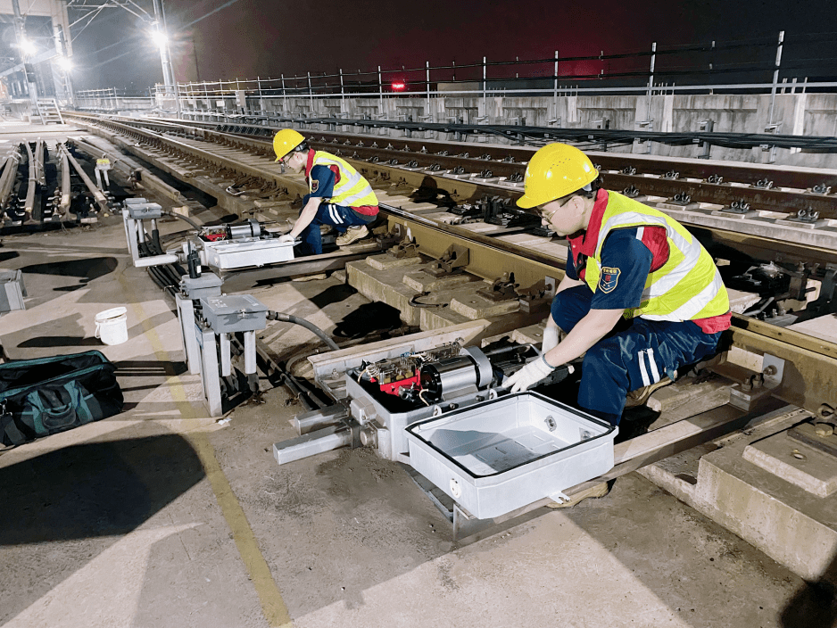 "早安·地铁"之信号小哥哥_作业_列车运行_工作