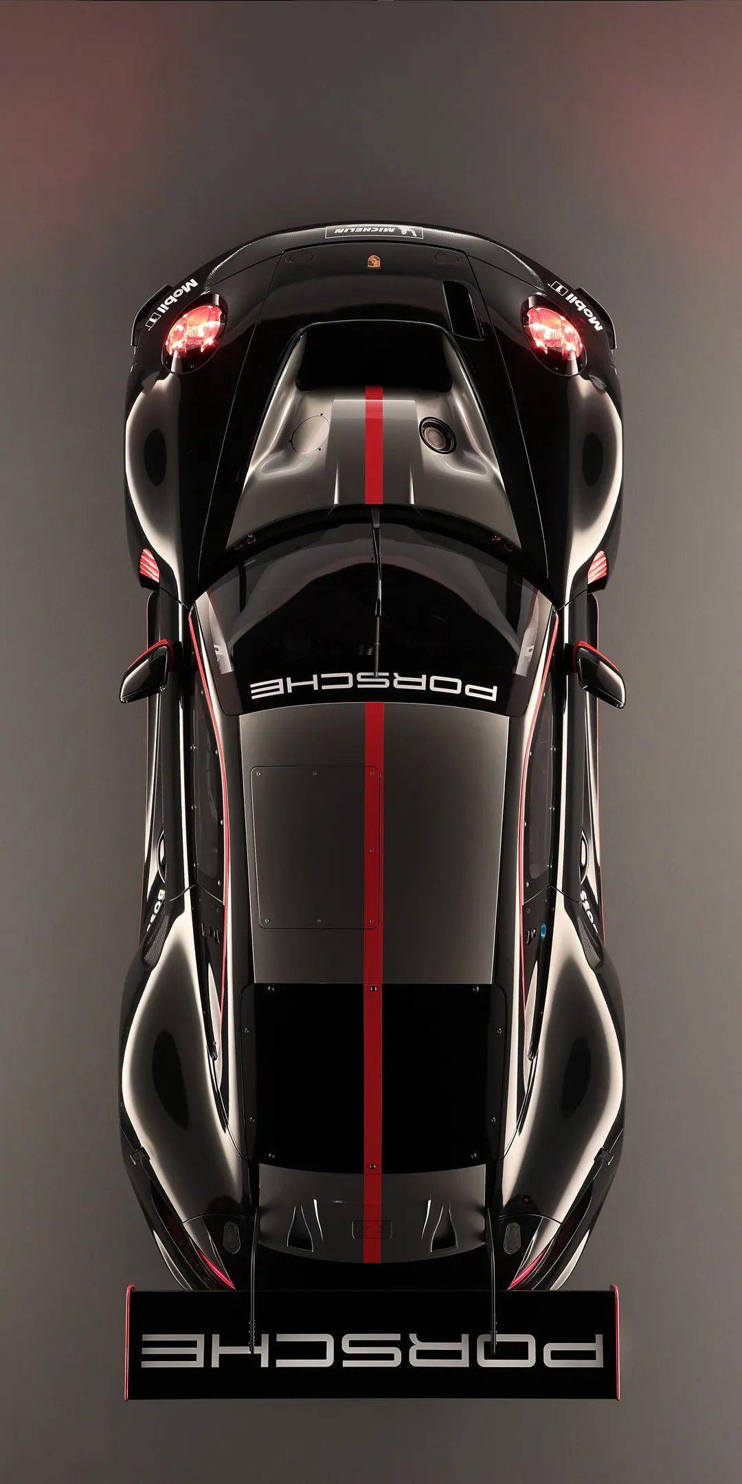 4.2升水平对置,保时捷911 gt3 r赛车