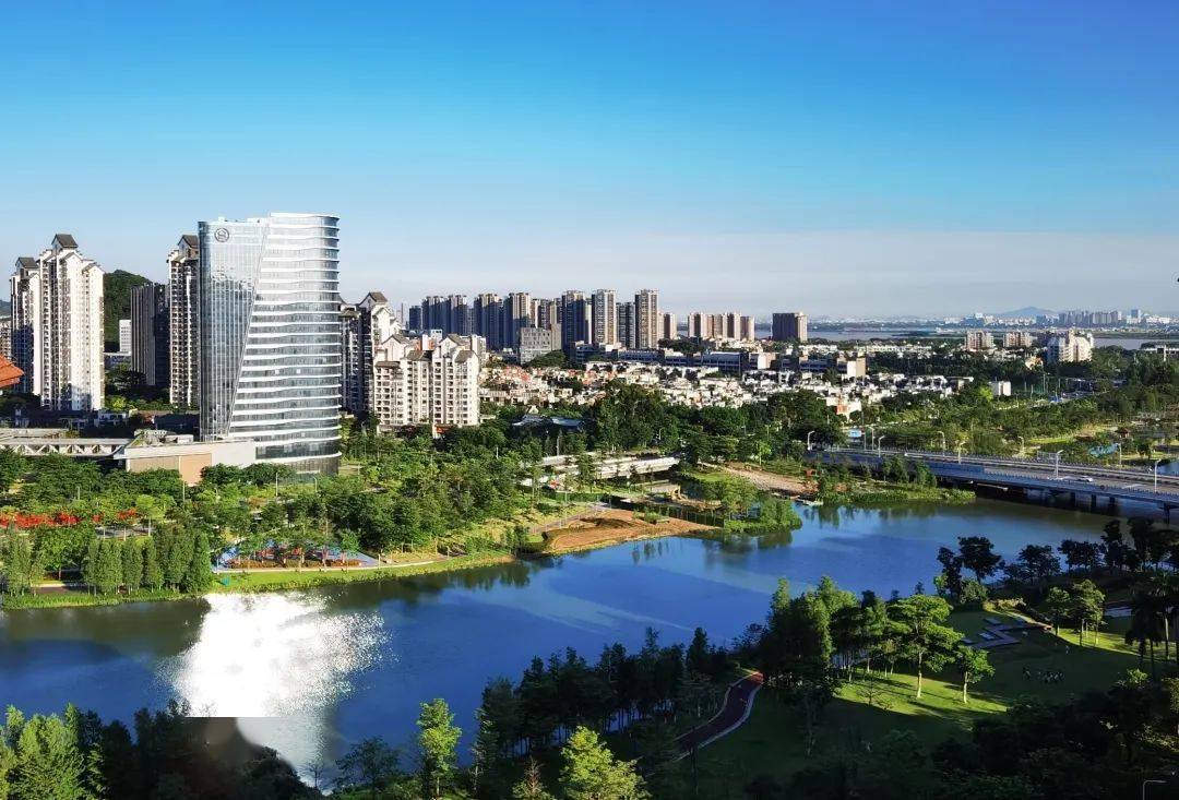 南沙发展日新月异一座现代化的滨海新城正拔地而起