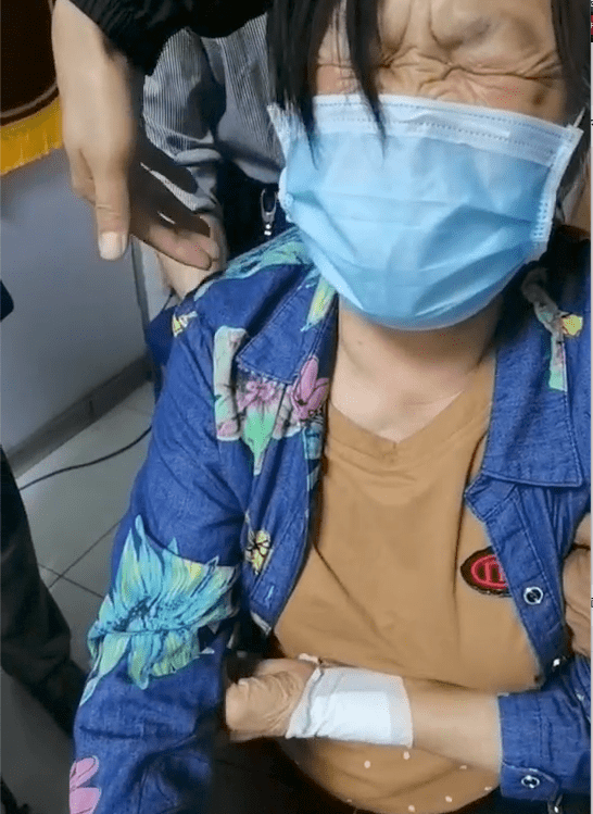 在杭州市第三人民医院疼痛门诊中,每天都能接到不少被带状疱疹后神经