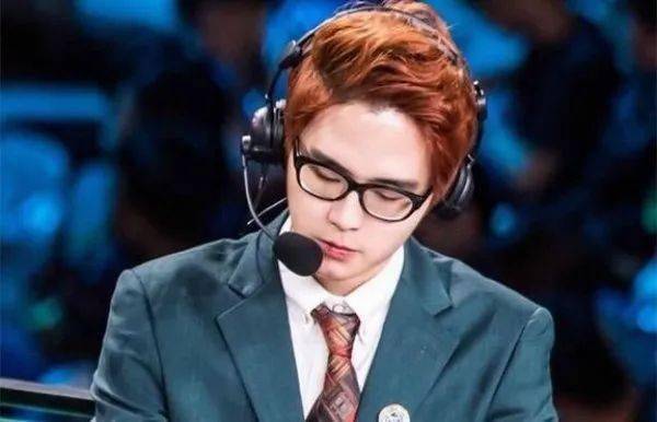 白话|台湾电竞人在大陆_洪浩轩_王继德_解说