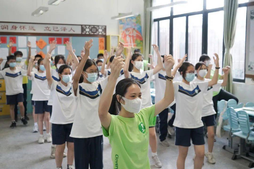 7月13日,我们走进了矿泉中学,开启了今夏的第一期线下夏令营!