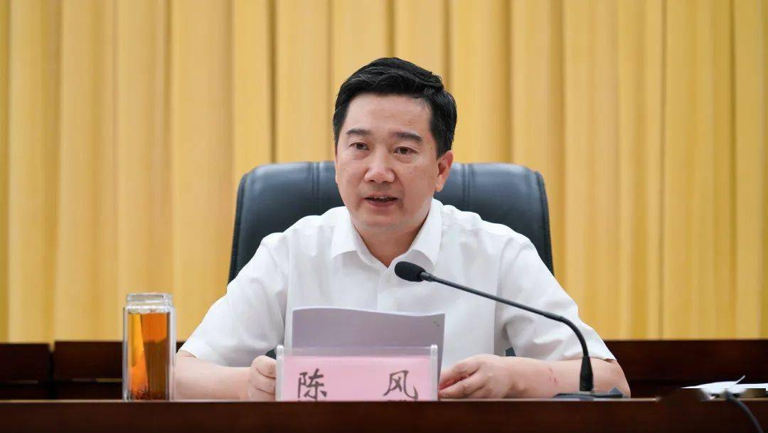 黄州区召开7月份"三大项目"工作调度会_陈风_部署_建设