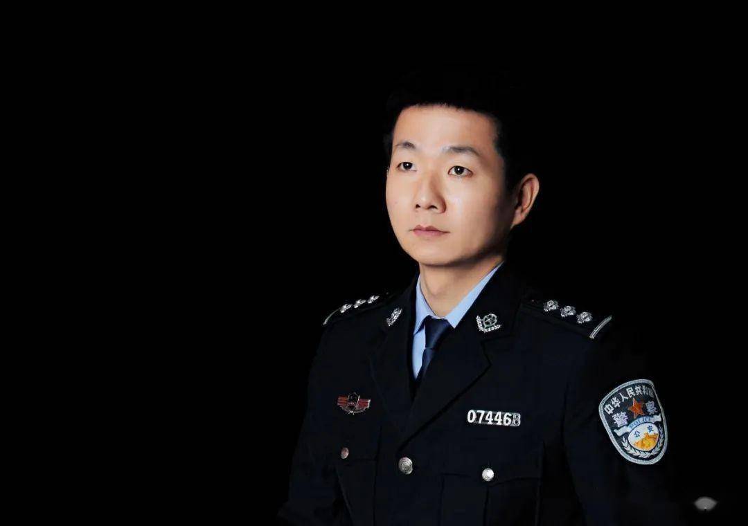 江苏省优秀人民警察黄海涛勇斗骗子的反诈硬汉