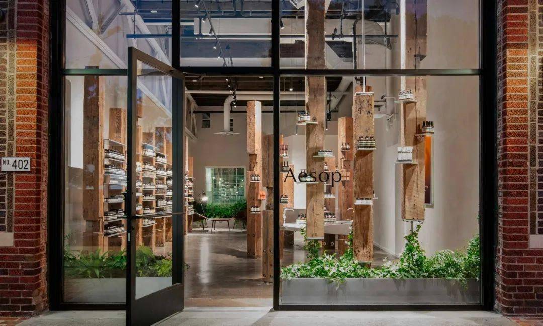 Aesop上海新天地店上围档，聊聊这个即将在国内市场发力的品牌 | iziRetail热点_产品_设计_化妆品