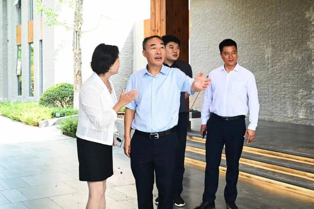 绵阳市仙海风景区党工委书记卿官亮调研长虹禅驿·仙
