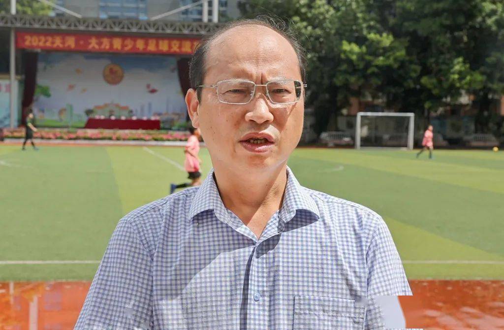 2017年8月,潘国洪出任渔沙坦小学校长,5年来这里的校园足球获得长足