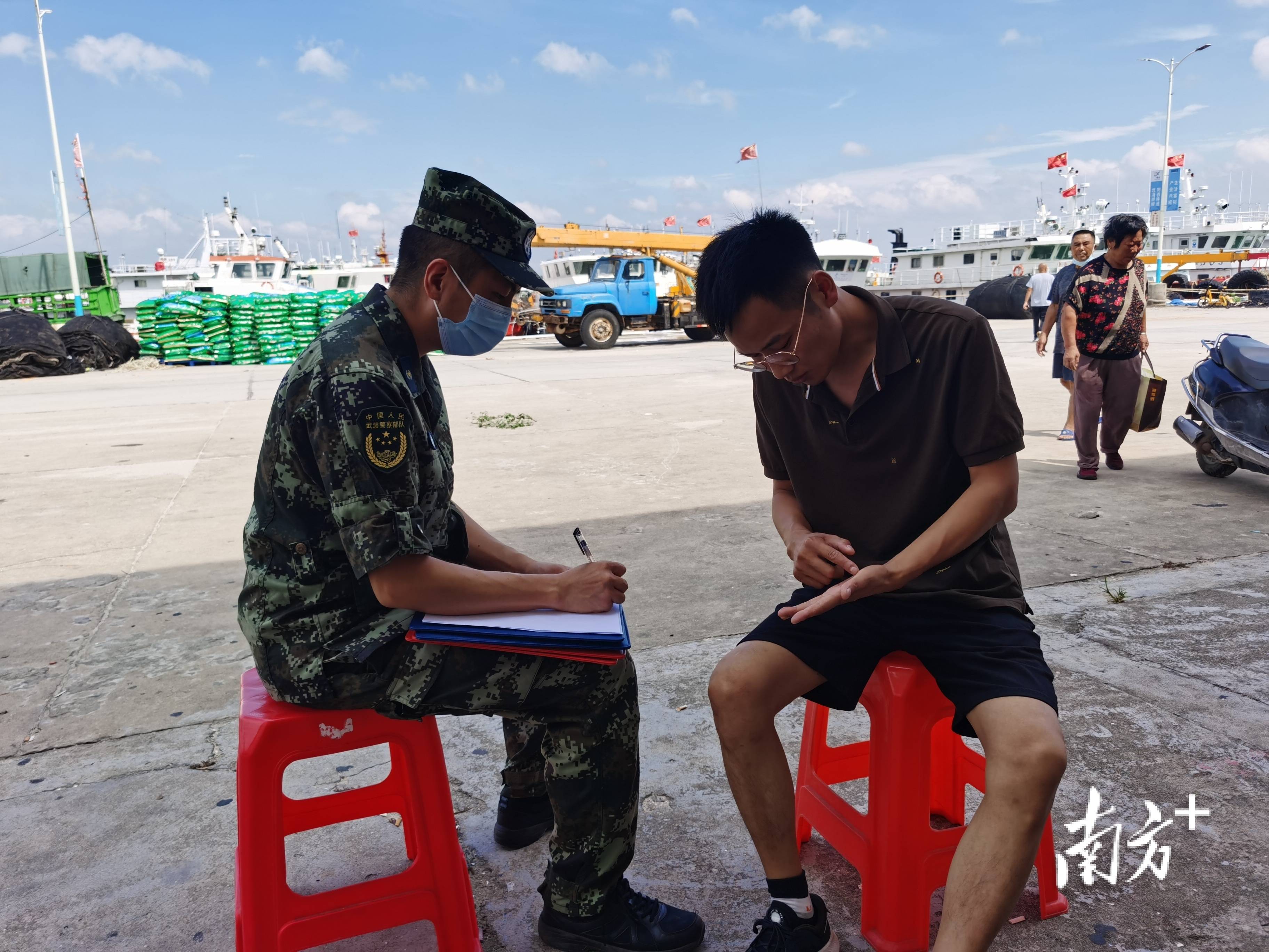 防抗台风木兰广东阳江海警在行动