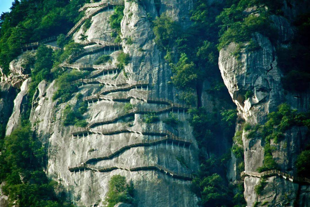 红河谷神仙岭 | 登高远眺,风光无限!_海拔_嘴山_栈道