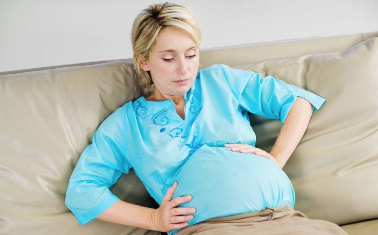 孕晚期有液体流出是羊水还是尿液？如何区分？