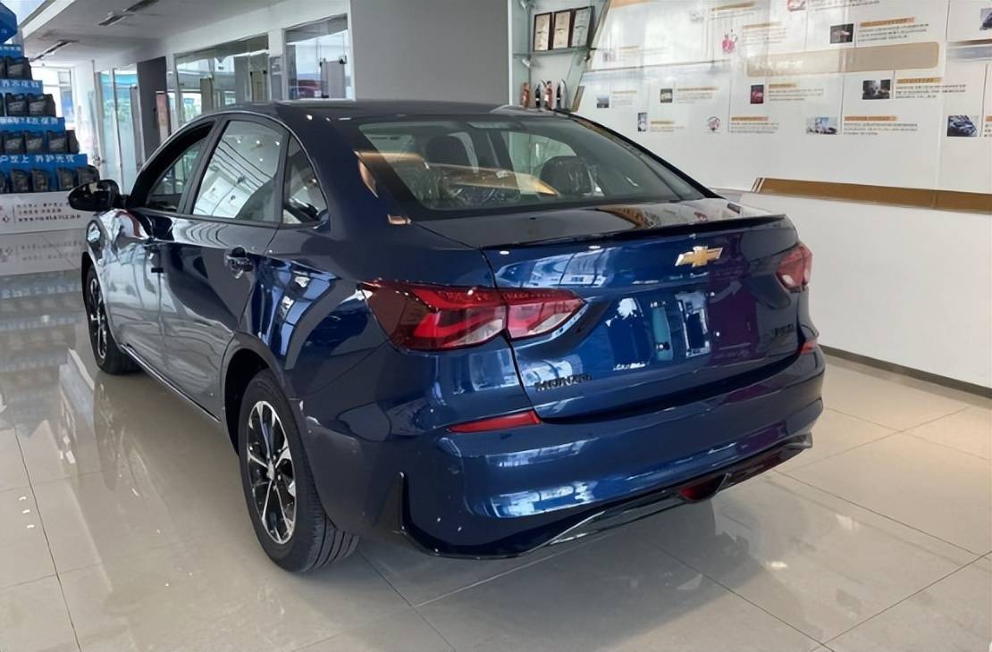 新款雪佛兰科鲁泽实车曝光,整体设计更为时尚!_搜狐汽车_搜狐网