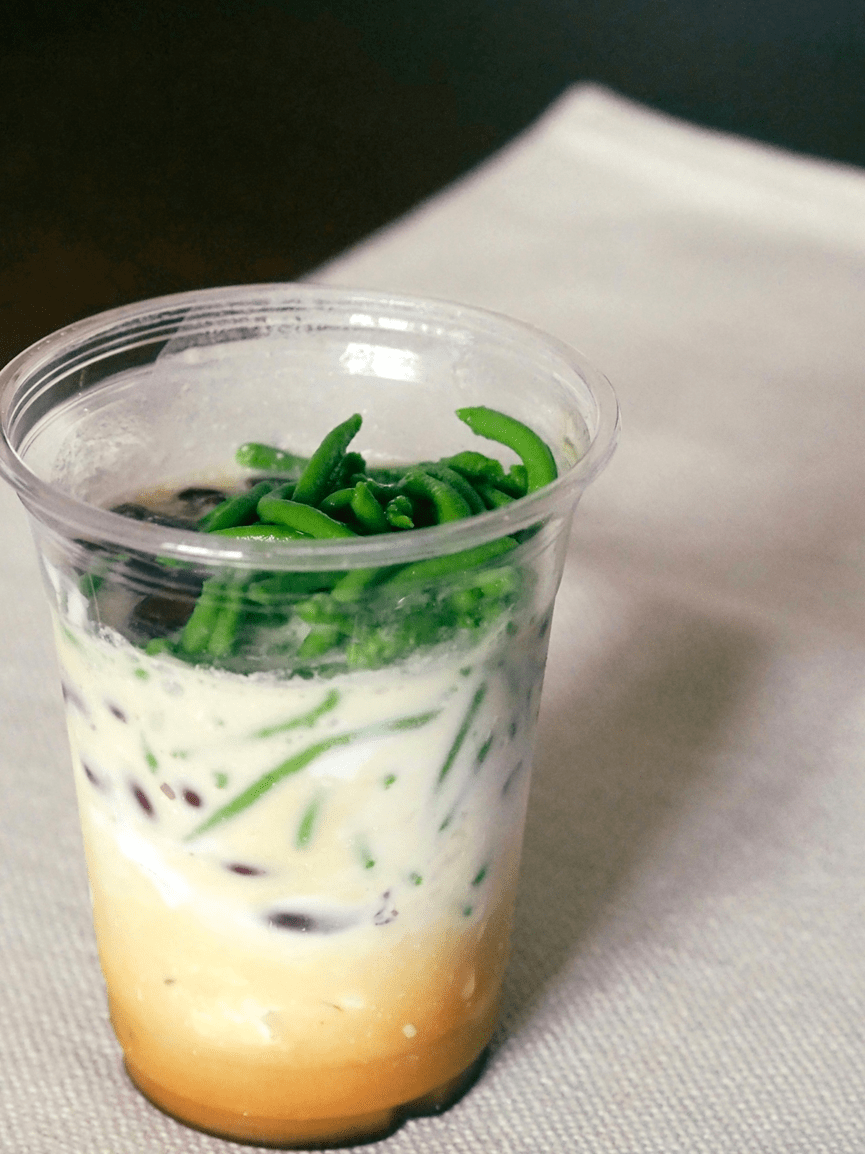 在别的餐厅见过它,通常也会被译成煎蕊,或珍多冰(也可以叫钱多💰)