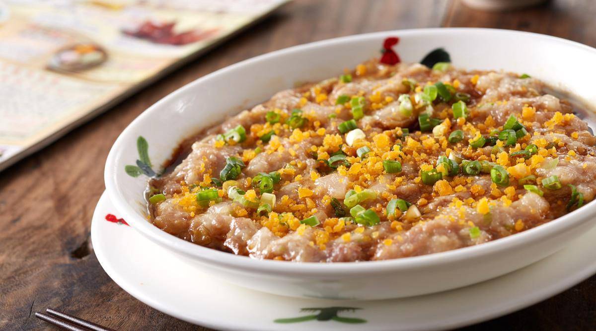 美味家常菜咸蛋蒸肉饼,鲜香滑嫩超下饭,吃过一次就会喜欢上它_味道