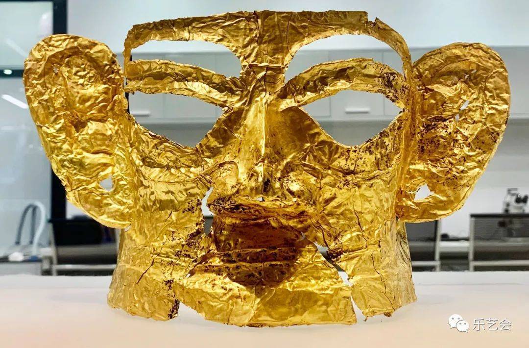 三星伴月耀环宇:周倜分享三星堆博物馆金器篇_金箔_中国文物学会_cm