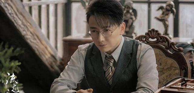 流光之城:经超别样魅力,迟嘉沉稳帅气,杨朕凭什么圈粉?