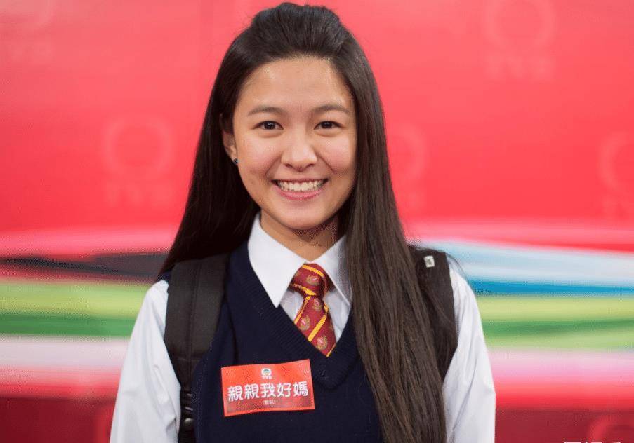 26岁女星江嘉敏拔牙后药物过敏,导致全身瘙痒,腿上长满小疙瘩_绯闻