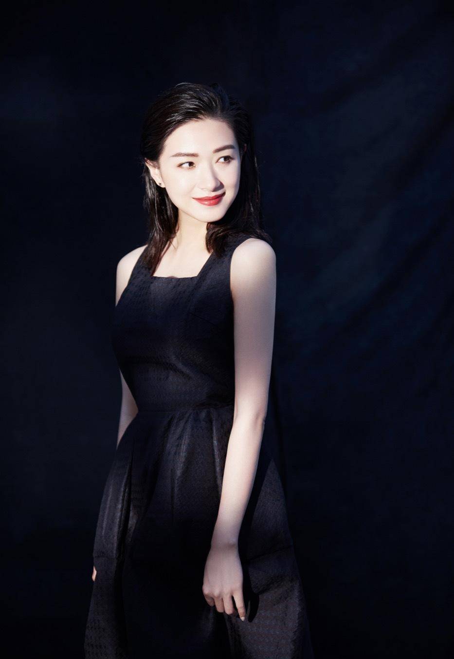 出演过80多部剧,和刘德华,孙红雷,陈坤,段奕宏,赵文卓这些演技派合作